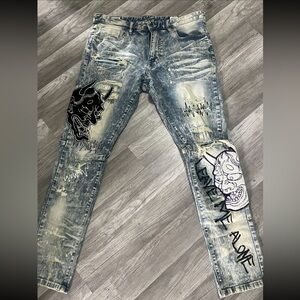 Distressed Graphic Men Jeans